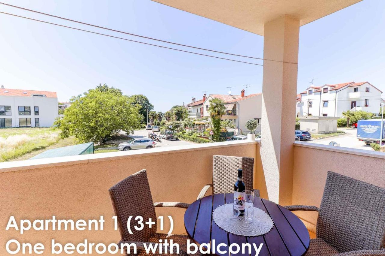 Sunshine Apartments Funtana With Balcony And Sea View Екстер'єр фото