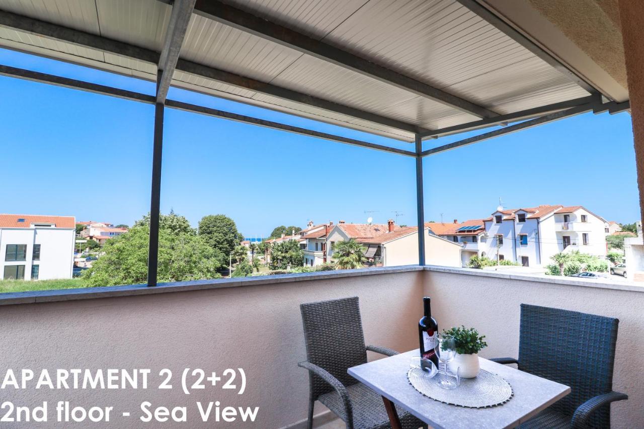 Sunshine Apartments Funtana With Balcony And Sea View Екстер'єр фото