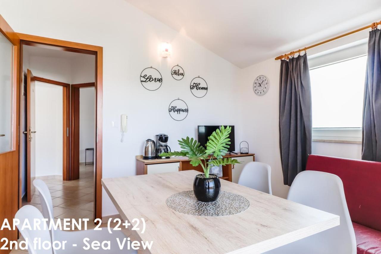Sunshine Apartments Funtana With Balcony And Sea View Екстер'єр фото